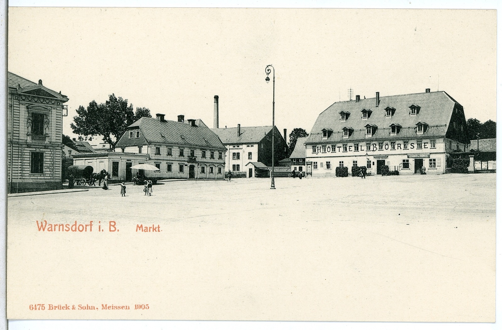 Náměstí s Pohlovým hostincem a hotelem Burza; Warnsdorf 1905. (zdroj: Deutsche Fotothek/​Brück und Sohn)